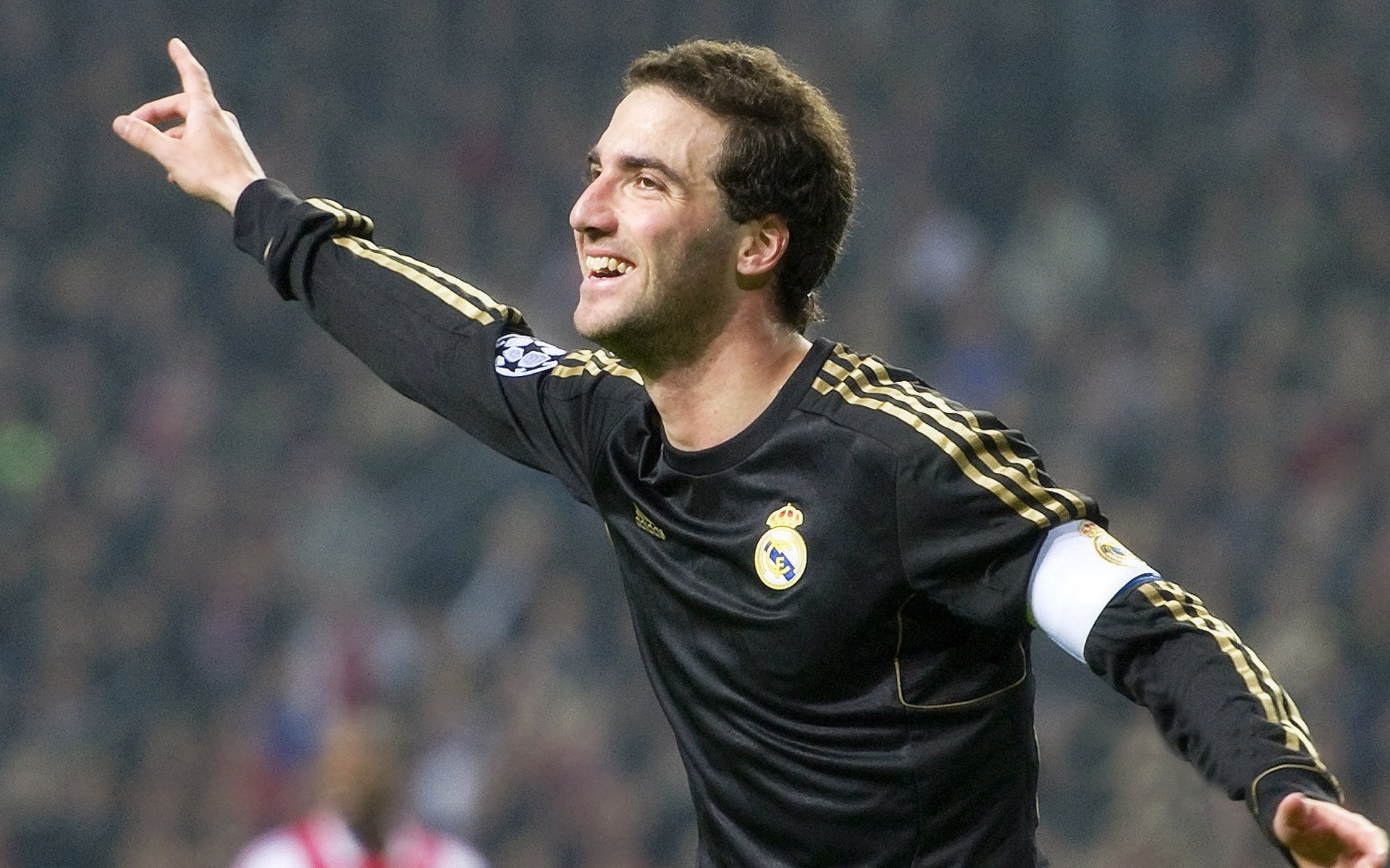 腾讯电竞赛事平台吸引国际资本，腾讯电子竞技大赛